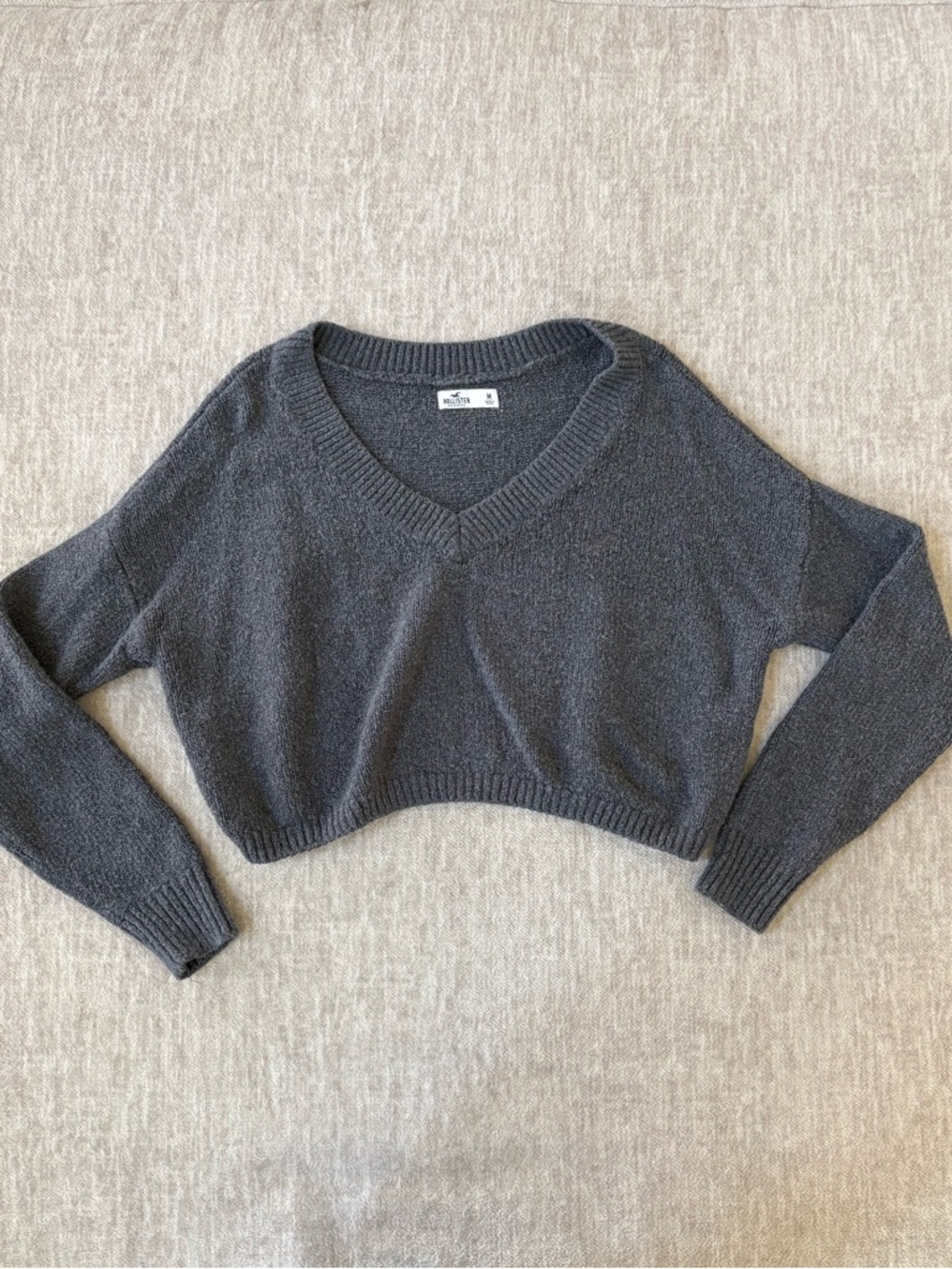 Hollister Charcoal Gray V-Neck Cropped Sweater